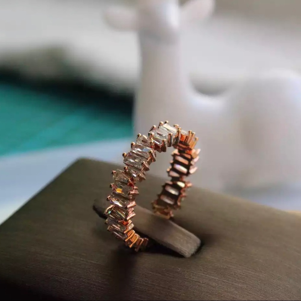 Baguette Diamond Rose White Gold Thin Stacker Ring - Picture 4 of 6